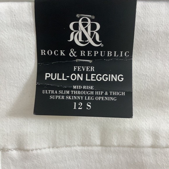 👖⚪️Rock & Republic Jeans - White - Stretch Pull-On Denim - Size 12 - Picture 2 of 7